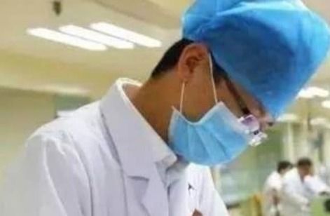 医学生们是如何成长为医生的